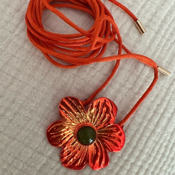 SOLD OU Metallic Flower Wrap Choker Necklace - Picture 5 of 5